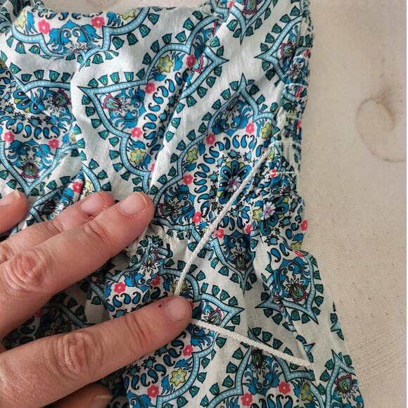 Vanity White Paisley Long Strapless Button Down Top - Large - Picture 6 of 6